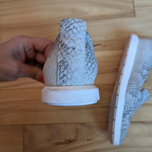 Franco Sarto Boston Slip On Leather Sneakers US6 - Picture 5 of 6